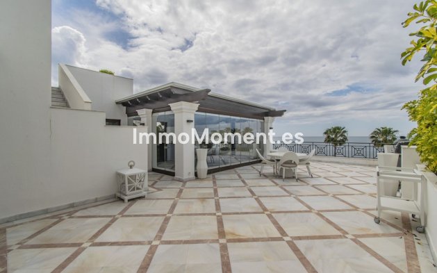 Resale - Apartment - Estepona - Estepona Centro