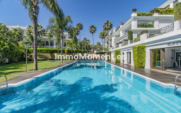 Resale - Apartment - Estepona - Estepona Centro