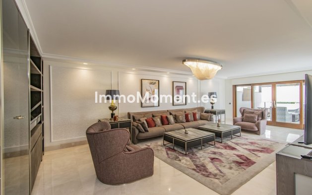Resale - Apartment - Estepona - Estepona Centro