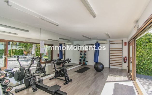 Resale - Apartment - Estepona - Estepona Centro