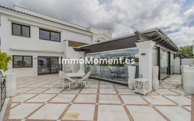Resale - Apartment - Estepona - Estepona Centro
