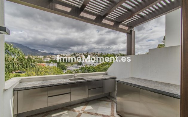 Resale - Apartment - Estepona - Estepona Centro
