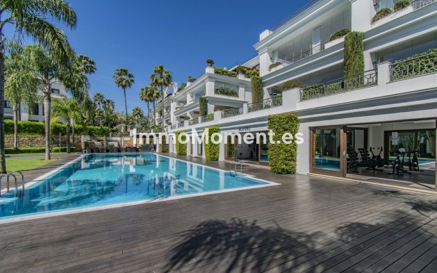 Resale - Apartment - Estepona - Estepona Centro