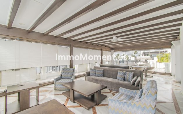 Resale - Apartment - Estepona - Estepona Centro