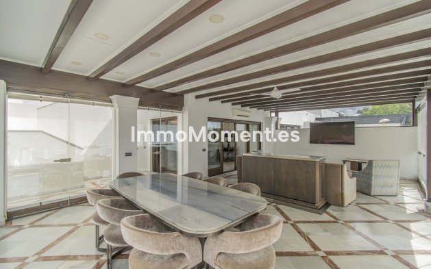 Resale - Apartment - Estepona - Estepona Centro