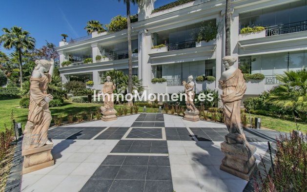 Resale - Apartment - Estepona - Estepona Centro