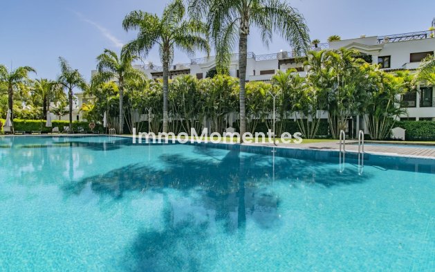 Resale - Apartment - Estepona - Estepona Centro