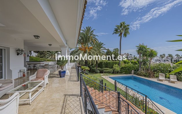 Reventa - Villa independiente - Estepona  - New Golden Mile