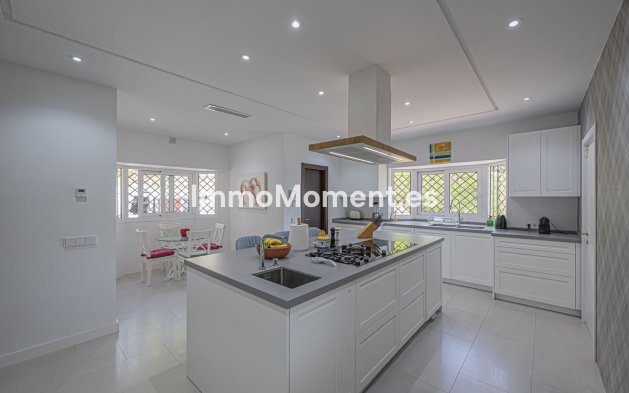 Reventa - Villa independiente - Estepona  - New Golden Mile