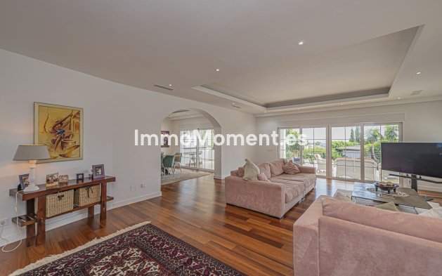Reventa - Villa independiente - Estepona  - New Golden Mile