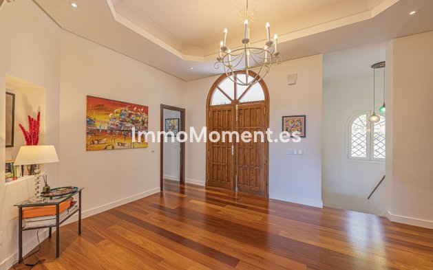 Reventa - Villa independiente - Estepona  - New Golden Mile