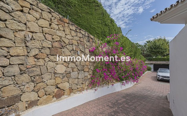 Reventa - Villa independiente - Estepona  - New Golden Mile