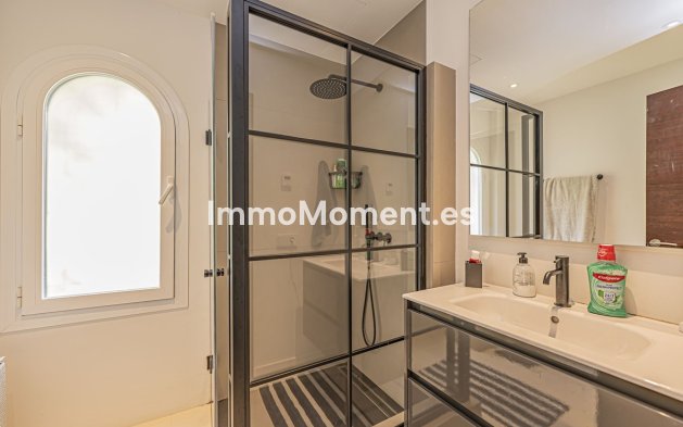 Reventa - Villa independiente - Estepona  - New Golden Mile