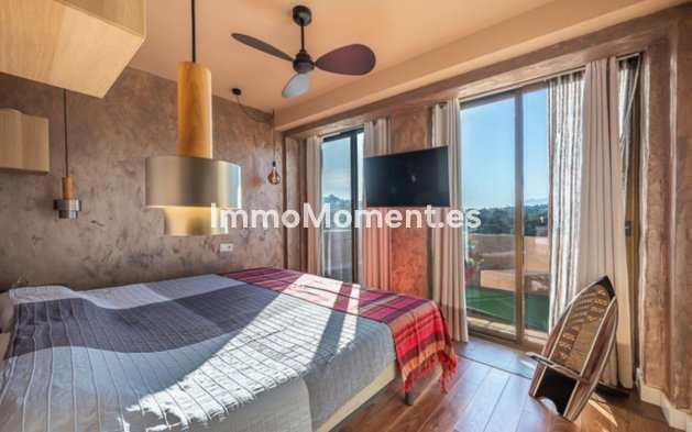 Resale - Apartment - Estepona - Atalaya