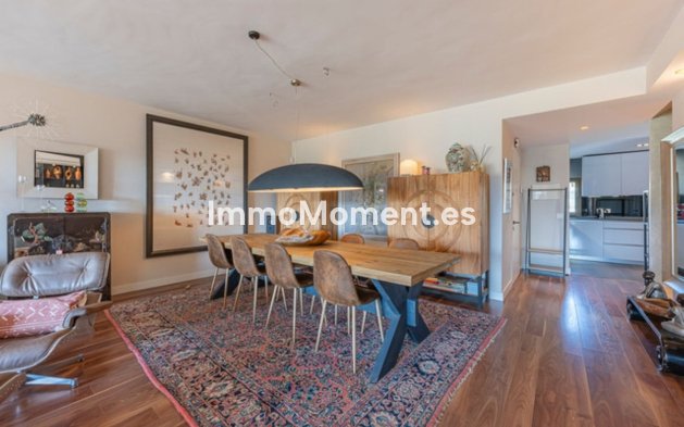 Resale - Apartment - Estepona - Atalaya