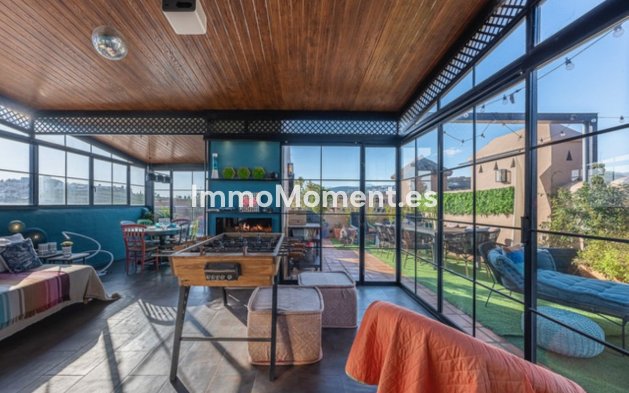 Resale - Apartment - Estepona - Atalaya