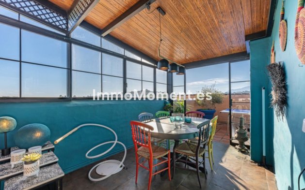 Resale - Apartment - Estepona - Atalaya