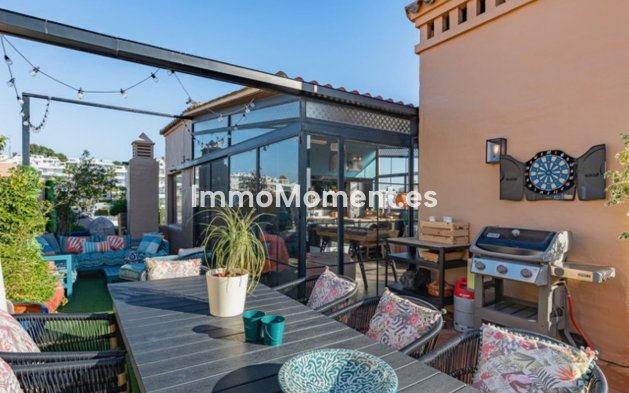 Resale - Apartment - Estepona - Atalaya