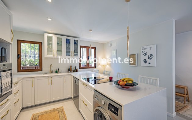 Reventa - Apartamento - Benahavís - Benahavís Centro