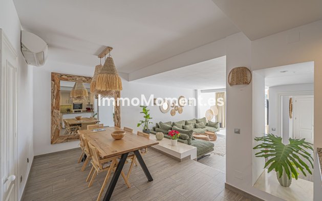 Resale - Apartment - Marbella - Elviria