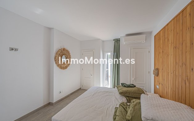 Resale - Apartment - Marbella - Elviria