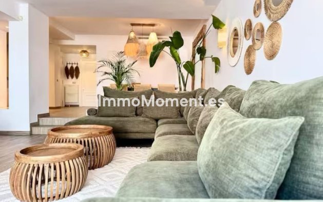 Resale - Apartment - Marbella - Elviria