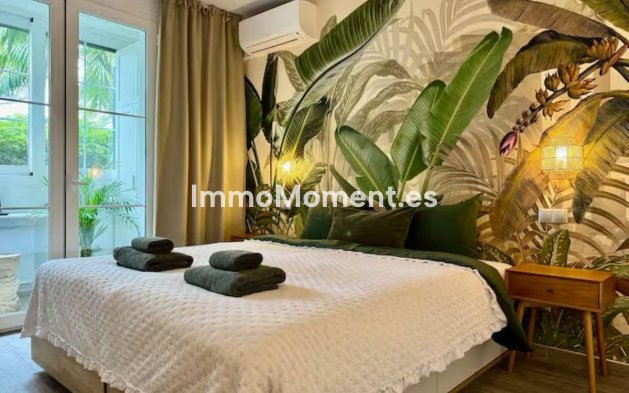Resale - Apartment - Marbella - Elviria