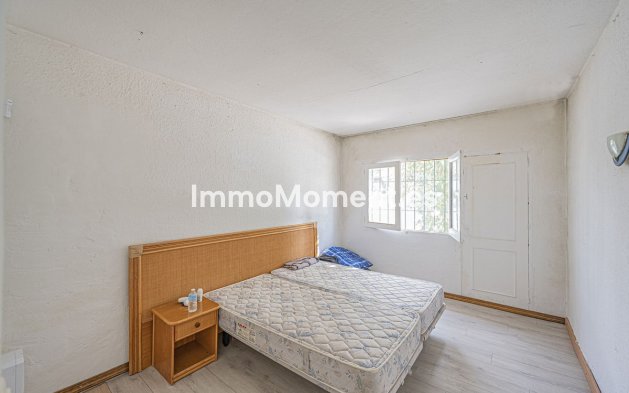 Resale - Land - Estepona - New Golden Mile