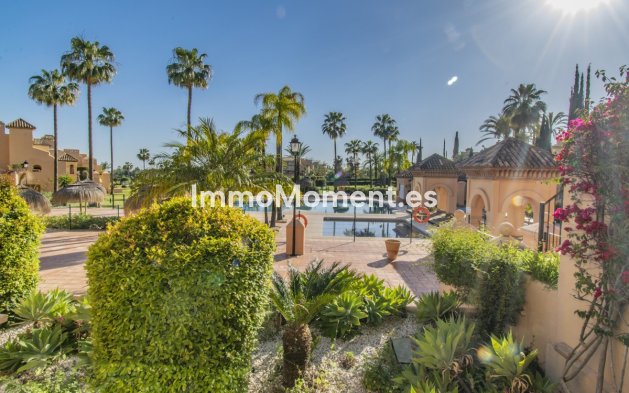 Wiederverkauf - Wohnung - Estepona  - Atalaya