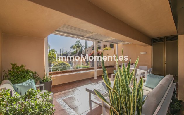 Wiederverkauf - Wohnung - Estepona  - Atalaya