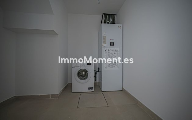 Wiederverkauf - Villa - Estepona  - Atalaya