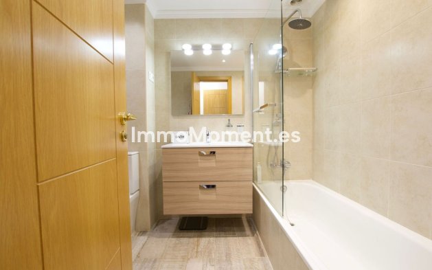 Wiederverkauf - Wohnung - Marbella - Nueva Andalucía