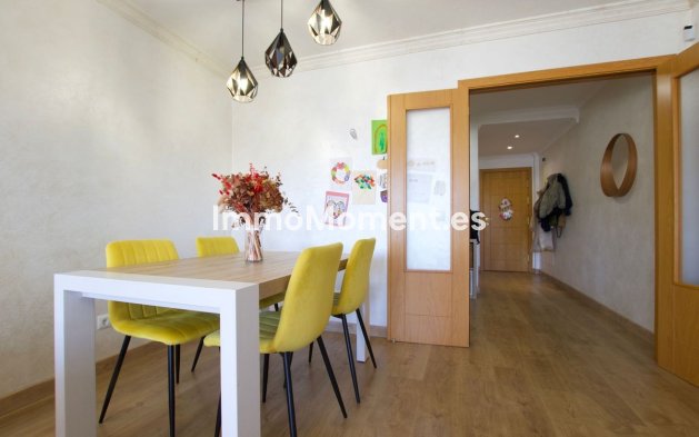 Wiederverkauf - Wohnung - Marbella - Nueva Andalucía