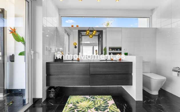 Revente - Villa - Benalmadena - Benalmadena Centro