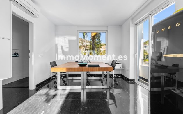 Revente - Villa - Benalmadena - Benalmadena Centro