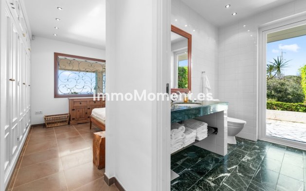 Revente - Villa - Benalmadena - Benalmadena Centro