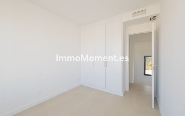 Resale - Villa - Estepona - Atalaya