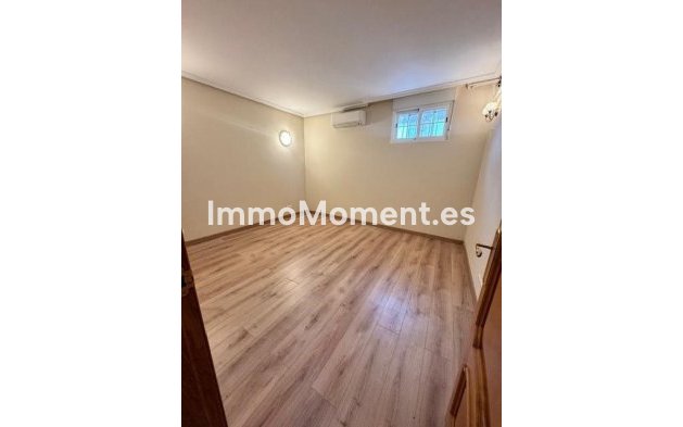 Wiederverkauf - Villa - Orihuela - Orihuela Costa