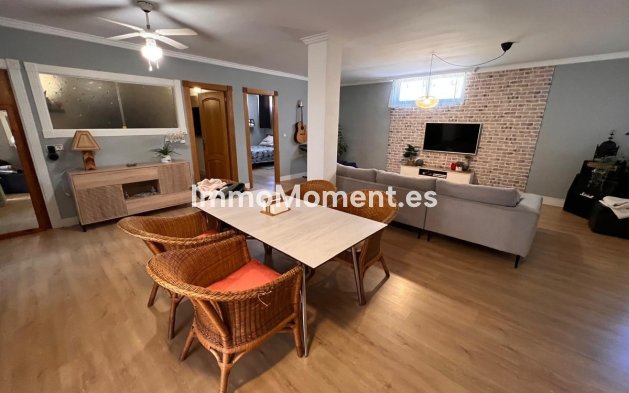 Wiederverkauf - Freistehende Villa - Benidorm - Benidorm Centro