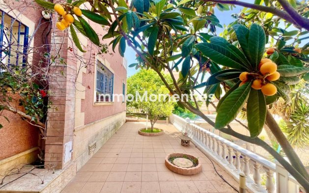 Wiederverkauf - Villa - Torrevieja - Torrevieja Centro