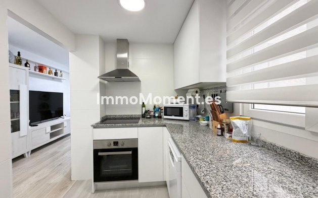 Resale - Apartment - Torrevieja - Torrevieja Centro