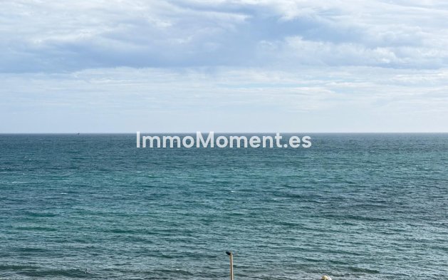 Resale - Apartment - Torrevieja - Torrevieja Centro