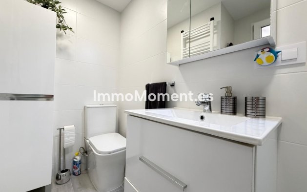 Resale - Apartment - Torrevieja - Torrevieja Centro