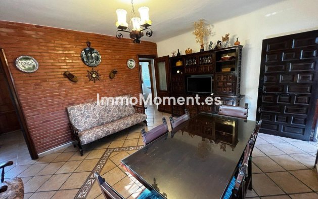 Resale - Villa - San Vicente del Raspeig - San Vicente del Raspeig Centro