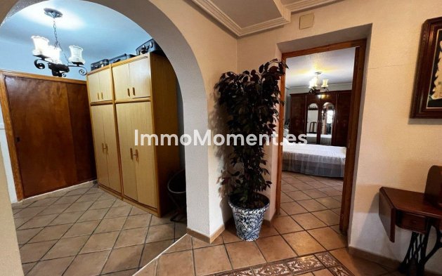 Resale - Villa - San Vicente del Raspeig - San Vicente del Raspeig Centro