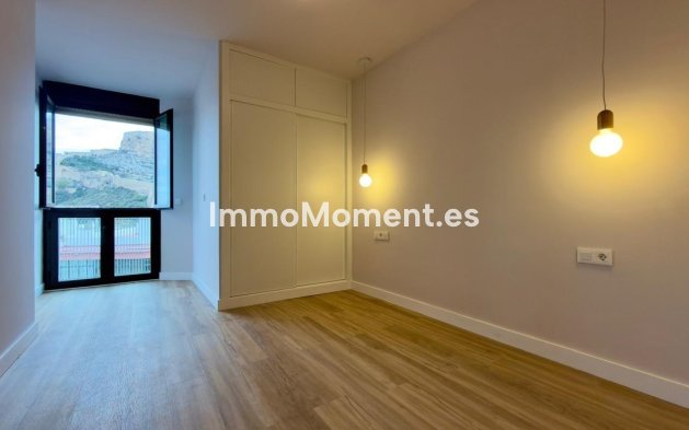 Resale - Apartment - Alicante - Alicante Centro