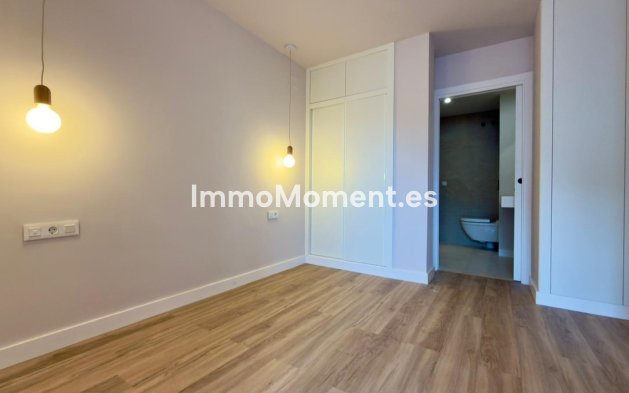Resale - Apartment - Alicante - Alicante Centro