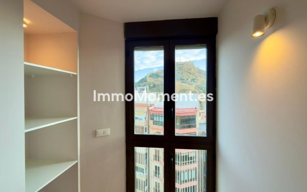Resale - Apartment - Alicante - Alicante Centro