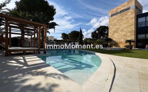 Wiederverkauf - Villa - Orihuela - Orihuela Costa