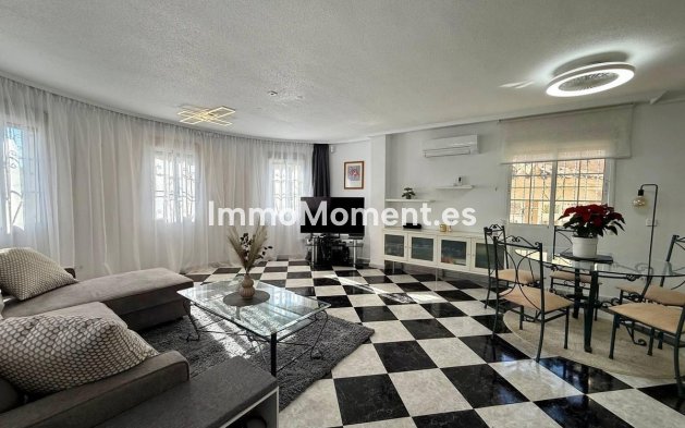 Wiederverkauf - Villa - Orihuela - Orihuela Costa